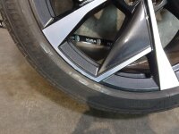 Original Skoda Enyaq iV 80 80x 85 85x RS Coupe Elroq 85 Vision Aero Alufelgen Sommerreifen 235/45 R 21 255/40 R 21 Bridgestone 2022 8,5J ET40 5LA601025N 9J ET42 5LA601025AL 5x112