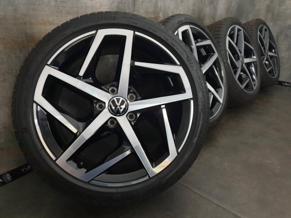 Genuine OEM VW Golf 8 5H R GTI GTD Dallas Alloy Rims Summer Tyres 225/40 R 18 2021 Bridgestone 7,5J ET51 5H0601025G 5x112