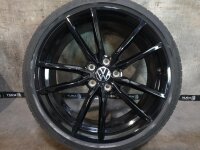 Original VW Golf 7 5G R GTI GTD Pretoria Alufelgen Sommerreifen 235/35 R 19 Pirelli 2019 8J ET50 5G0601025AJ 5x112 SCHWARZ