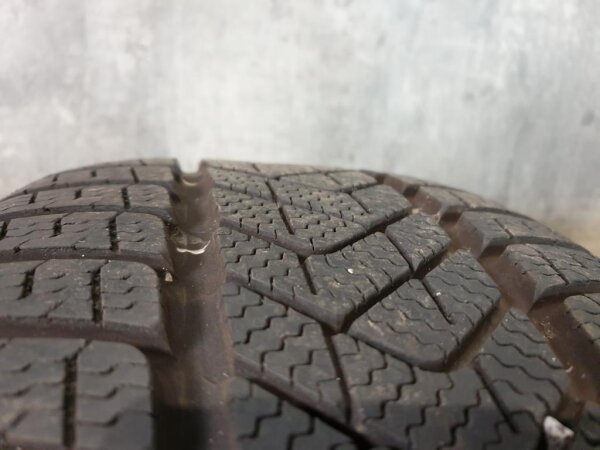 2x Pirelli Scorpion Winter Winterreifen 235/45 R 20 100V 2023