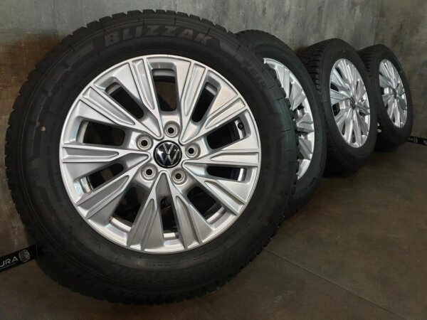 Original VW T7 Multivan Dundrod Alufelgen Winterreifen 215/60 R 17C 2024 Bridgestone 6,5J ET60 7T0601025A 5x120 GRAU