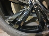 Original VW Tiguan 2 5NA Allspace Valencia Alufelgen Sommerreifen 255/45 R 19 Seal Pirelli 2023 2025 8,5J ET38 5NA601025AM 5x112 SCHWARZ