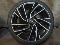 Original VW Golf 8 5H R GTI GTD Adelaide Alufelgen Sommerreifen 235/35 R 19 2024 Bridgestone 8J ET50 5H0601025R 5x112