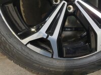 Original Volvo V90 Cross Country 5-Y-Speichen-Design 1184 Alufelgen Winterreifen 235/50 R 19 2023 Nokian 7,5J ET50,5 32134528 5x108