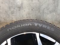 Original Volvo V90 Cross Country 5-Y-Speichen-Design 1184 Alufelgen Winterreifen 235/50 R 19 2023 Nokian 7,5J ET50,5 32134528 5x108