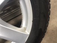 Zubehör VW Passat Alltrack 3G Alloy Rims Winter Tyres mit Spicks 225/55 R 17 Goodyear 2014 2015 9,7-8,4mm