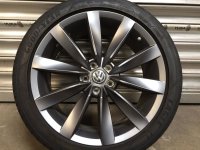 VW Arteon 3G Chennai grau matt Alufelgen Sommerreifen 3GG601025D 8J ET40 245/40 R 19 RDKS Goodyear 7,3-7mm 2017