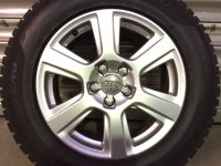 Audi Q5 8R 8R0601025S Alufelgen Winterreifen 225/65 R 17 Pirelli 4,6-3,1mm 2014