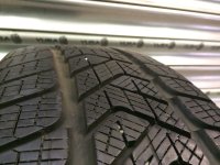 VW Tiguan 2 5NA 5QF601027_/A Steel Rims Winter Tyres 215/65 R 17 Seal Pirelli 7,1-5,2mm 2016 2017