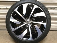VW Arteon 3G Montevideo 3G8601025P Alloy Rims Summer Tyres 245/40 R 19 Seal Pirelli 7mm 2019