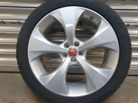 Genuine OEM Jaguar E Pace Alloy Rims Style 5054 Winter Tyres 245/45 R 20 TPMS NEW 2018 Pirelli 8J ET40 J9C3-1007-SA LK5x108