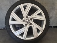 VW Golf 8 5H R GTI GTD Bergamo Alufelgen Winterreifen 225/40 R 18 2021 Pirelli 7,8mm 7,5J ET51 5H0601025AB SILBER 5x112