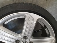 Genuine OEM VW Golf 7 5G R GTI GTD Cadiz Alloy Rims Winter Tyres 225/40 R 18 Pirelli 2017 4,7-4,2mm 7,5J ET49 5G0601025BK SILBER