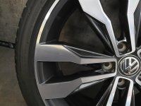 VW T-Roc 2GA Suzuka Alufelgen Sommerreifen 225/40 R 19 Bridgestone 2016 2020 6,6-4,9mm 8J ET47 2GA601025F 5x112 grey