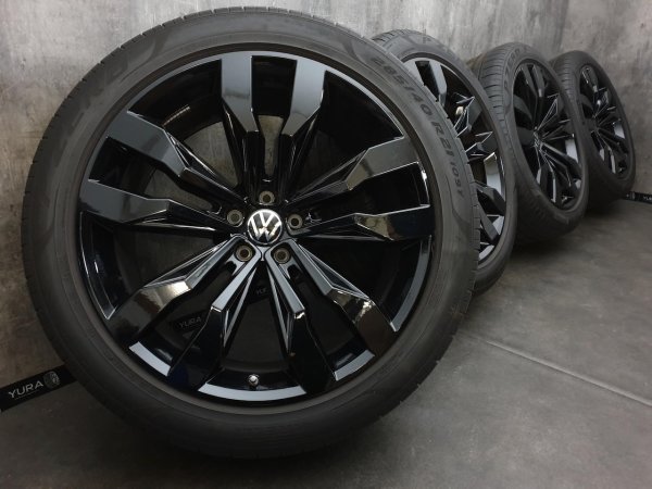 VW Touareg 3 3Q CR7 Suzuka Alloy Rims Summer Tyres 285/40 R 21 TPMS Pirelli 2019 6,2-5,8mm 9,5J ET31 760601025D 5x112 Black