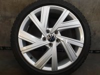 Genuine OEM VW Golf 8 5H R GTI GTD Bergamo Alloy Rims Winter Tyres 225/40 R 18 2021 Pirelli 7-6,3mm 7,5J ET51 5H0601025M 5H0601025AE 5x112